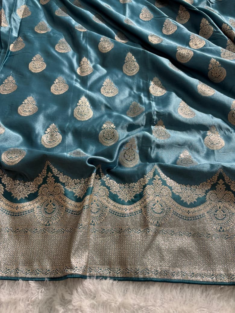 Firozy Scallop Boota Pattern Mashru Silk Saree