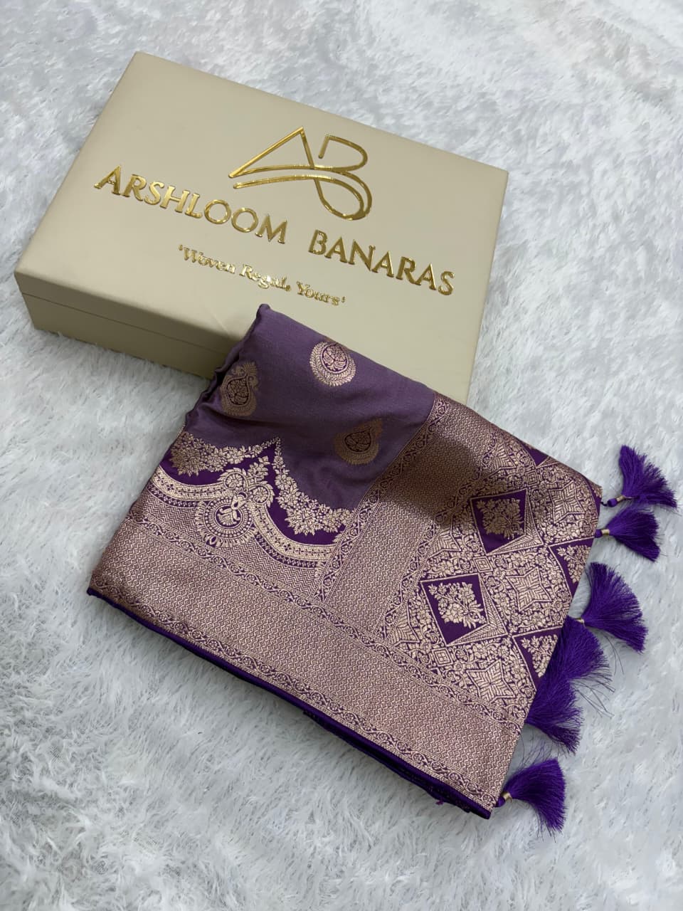 Mauve Purple Scallop Boota Mashru Silk Saree