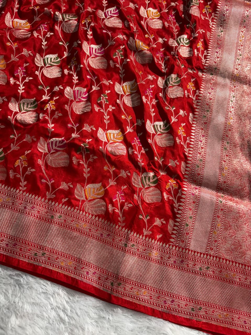 Red Handwoven Pure Katan Meenakari Banarasi Saree