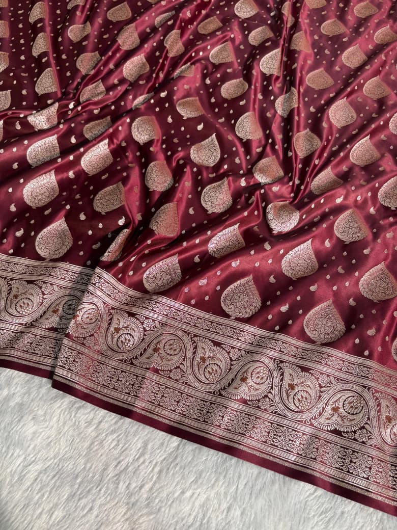 Deep Maroon Shade Paisley Motif Mashru Silk Saree