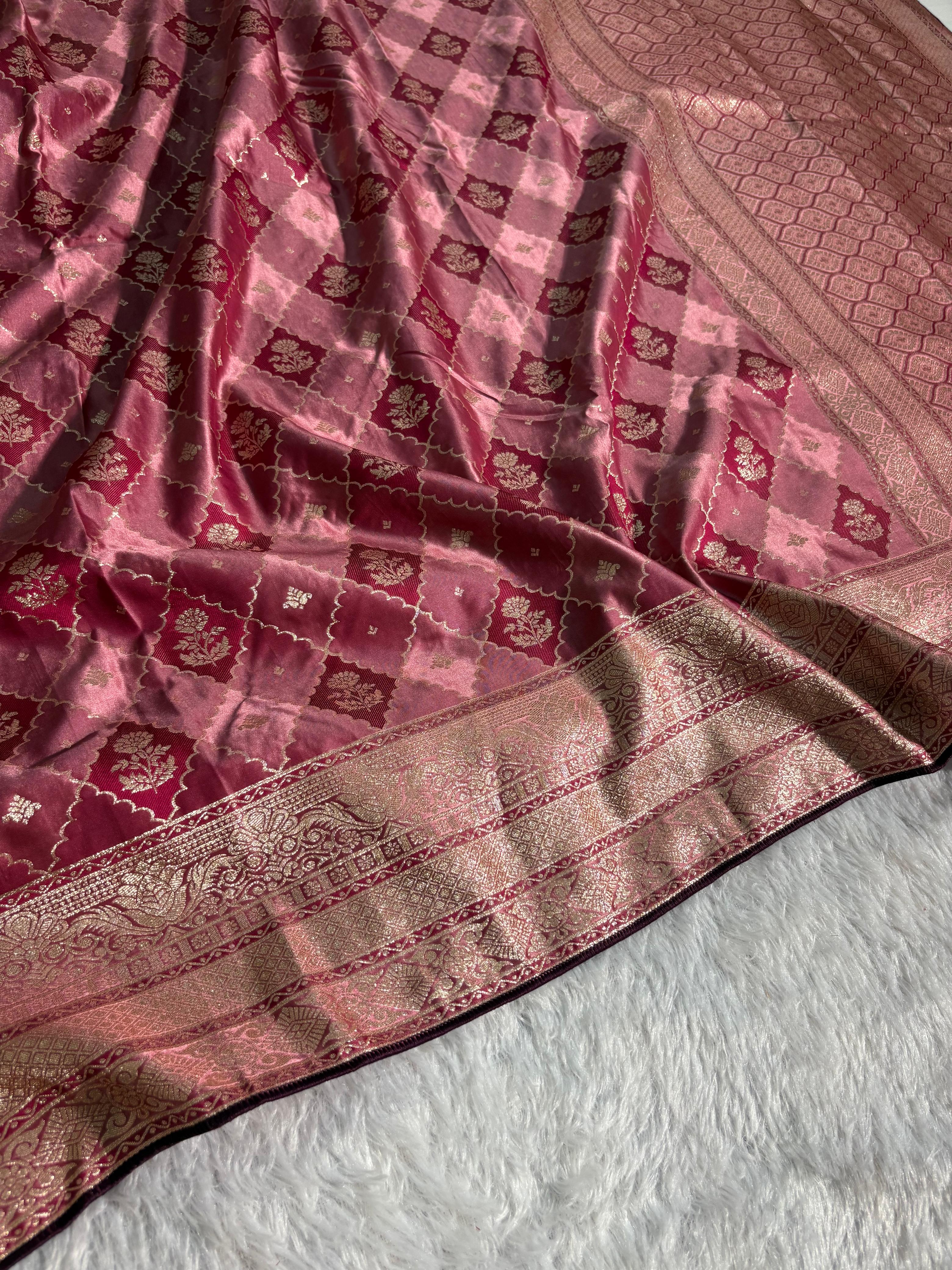 Mauve Pink Checkered Floral Mashru Silk Saree