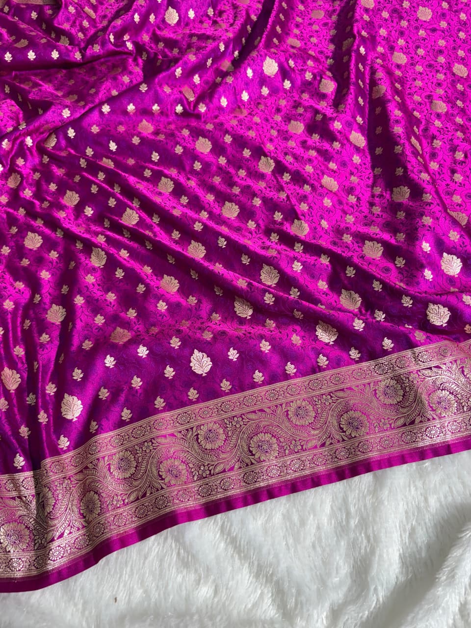 Minakari Rani Shade Mashru Silk Saree