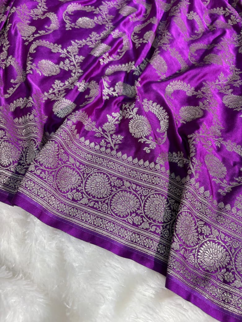 Purple Shade Floral Jaal Pattern Mashru Silk Saree