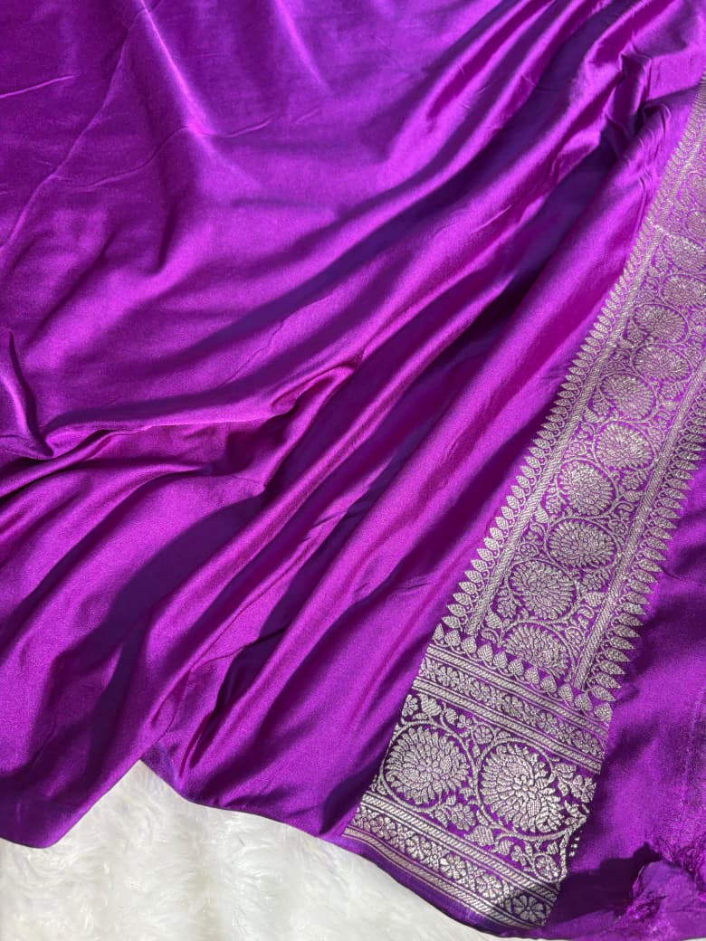 Purple Shade Floral Jaal Pattern Mashru Silk Saree
