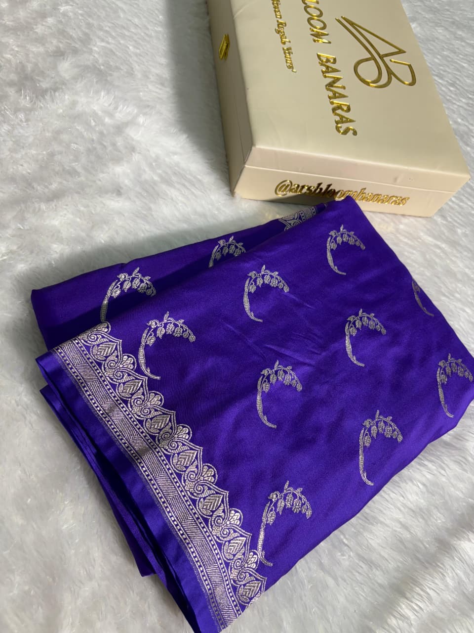 Purple Shade Floral Pattern Mashru Silk Saree