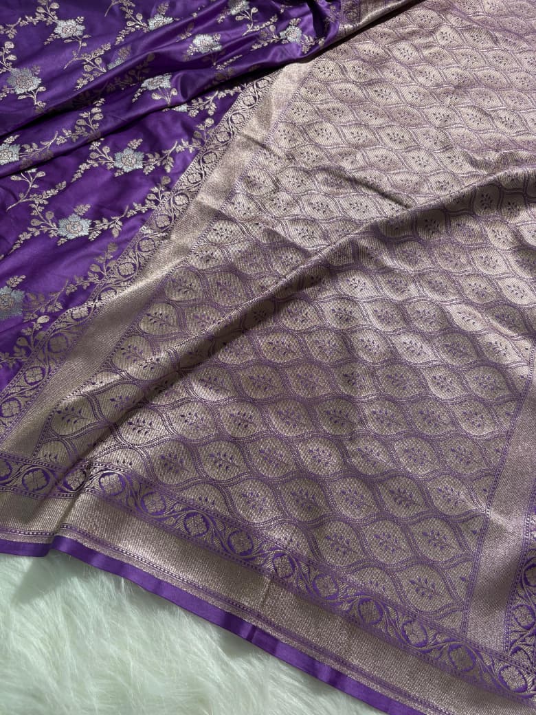 Lavender Floral Jaal Pattern Mashru Silk Saree