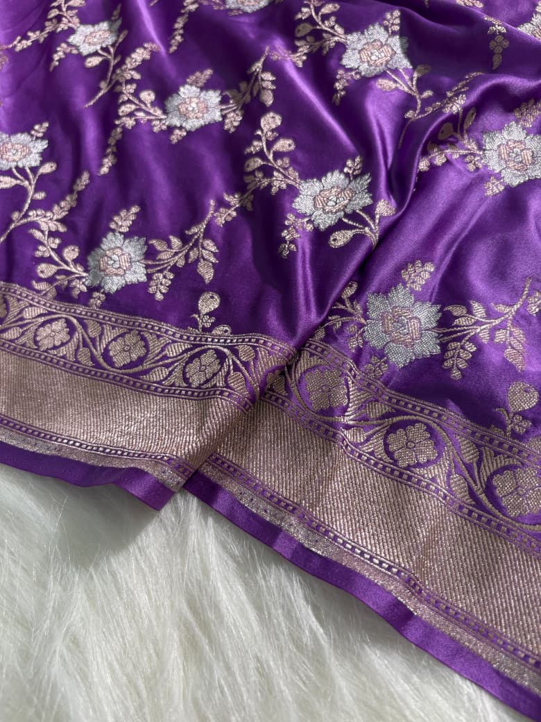 Lavender Floral Jaal Pattern Mashru Silk Saree