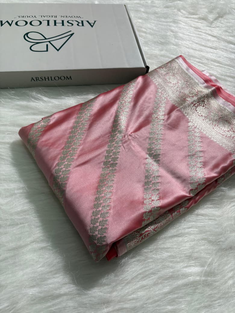 Dusty Baby Pink Cross Pattern Mashru Silk Saree