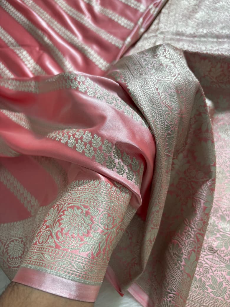 Dusty Baby Pink Cross Pattern Mashru Silk Saree