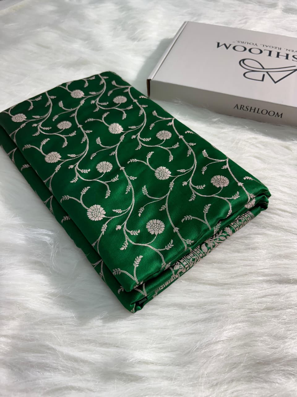 Bottle Green Floral Jaal Pattern Mashru Silk Saree