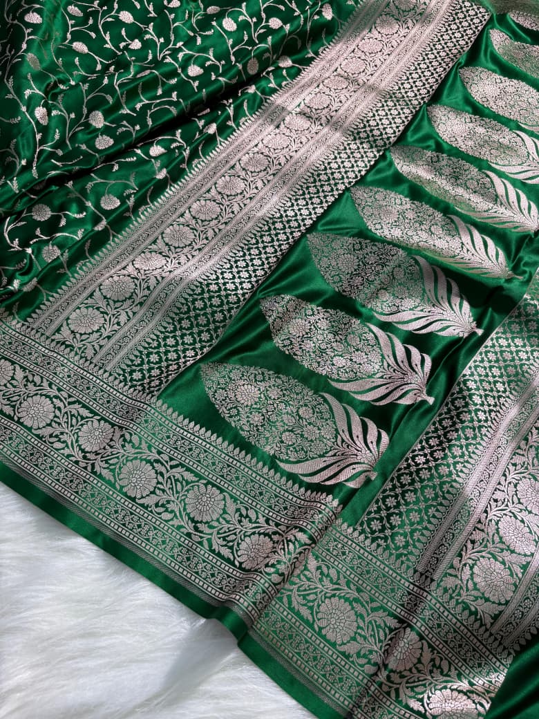 Bottle Green Floral Jaal Pattern Mashru Silk Saree