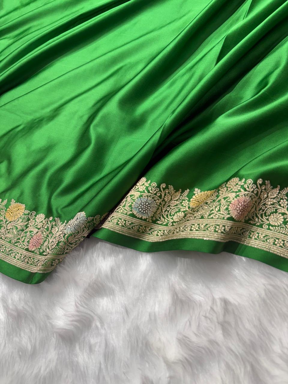 Green Minakari Shades Plain Mashru Silk Saree