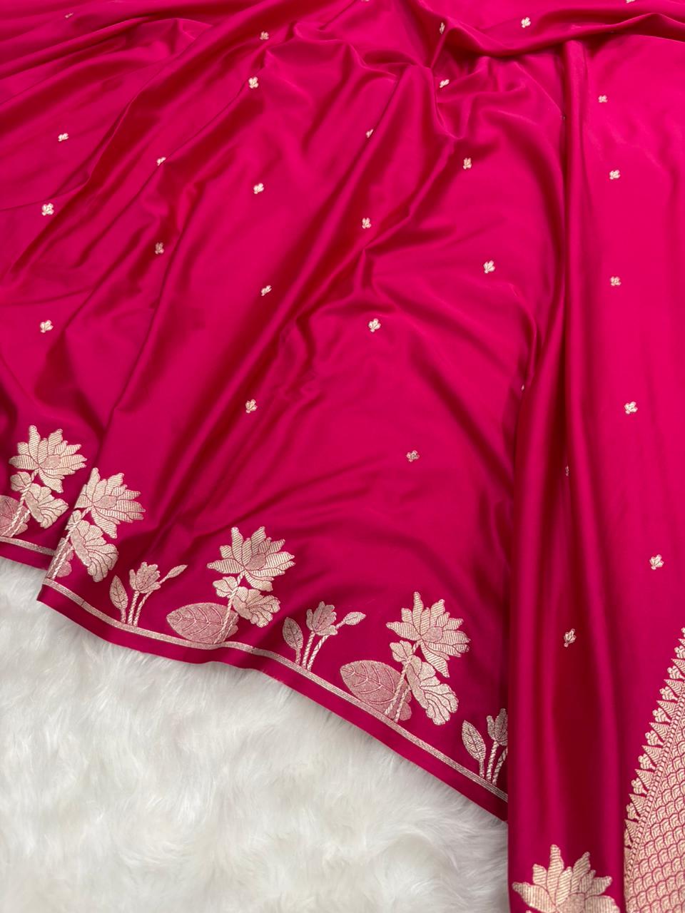 Rani Shades Booti Floral Border Mashru Silk Saree