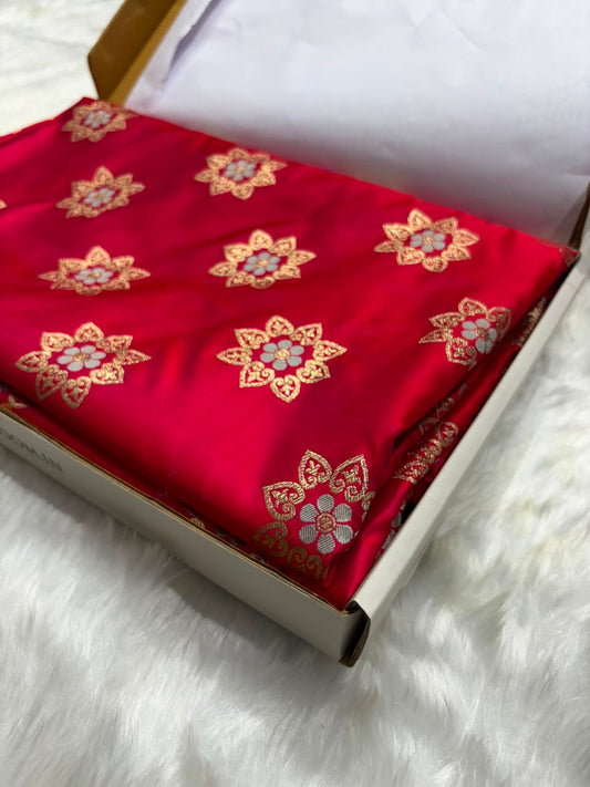 Banarasi Star Pattern with Unique Floral border Mashru Silk Saree in Purplish Red Shades