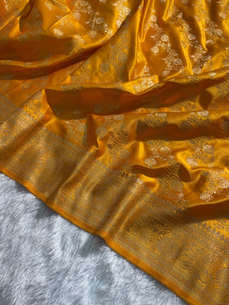 Mustard Mehandi Banarasi Cross Pattern Mashru Silk Saree