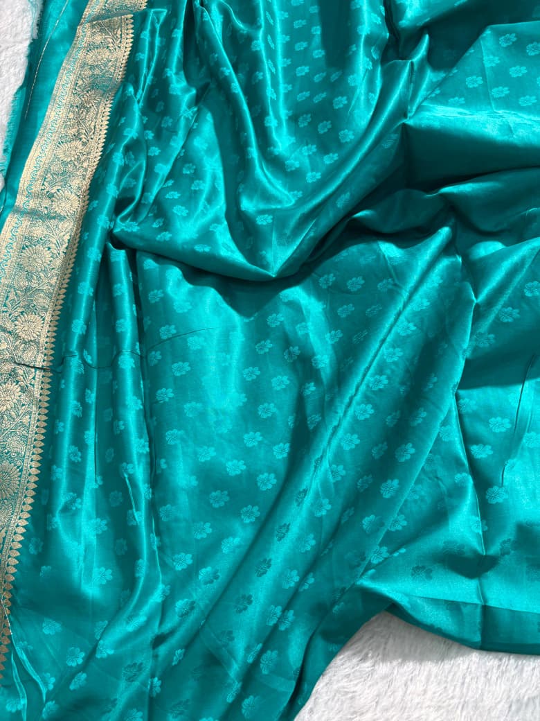 Bottle Green Cross Pattern Mashru Silk Saree