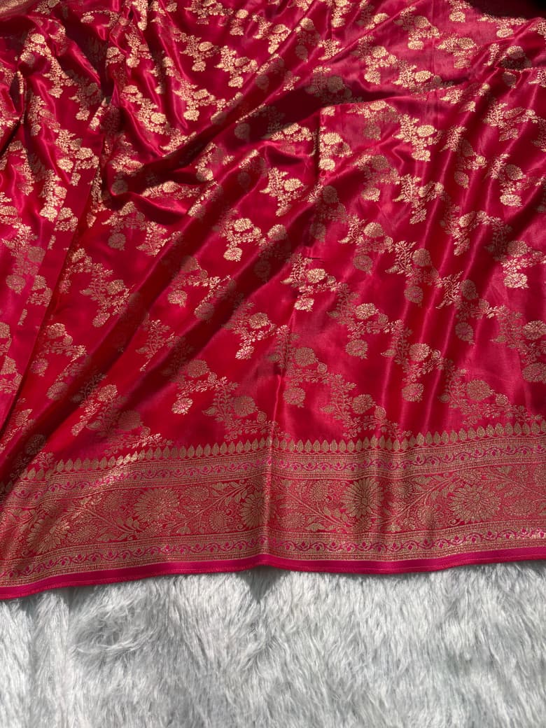 Lite Red Cross Pattern Mashru Silk Saree