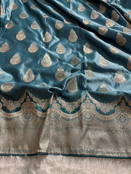 Firozy Scallop Boota Pattern Mashru Silk Saree