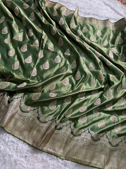 Sage Green Scallop Boota Pattern Mashru Silk Saree