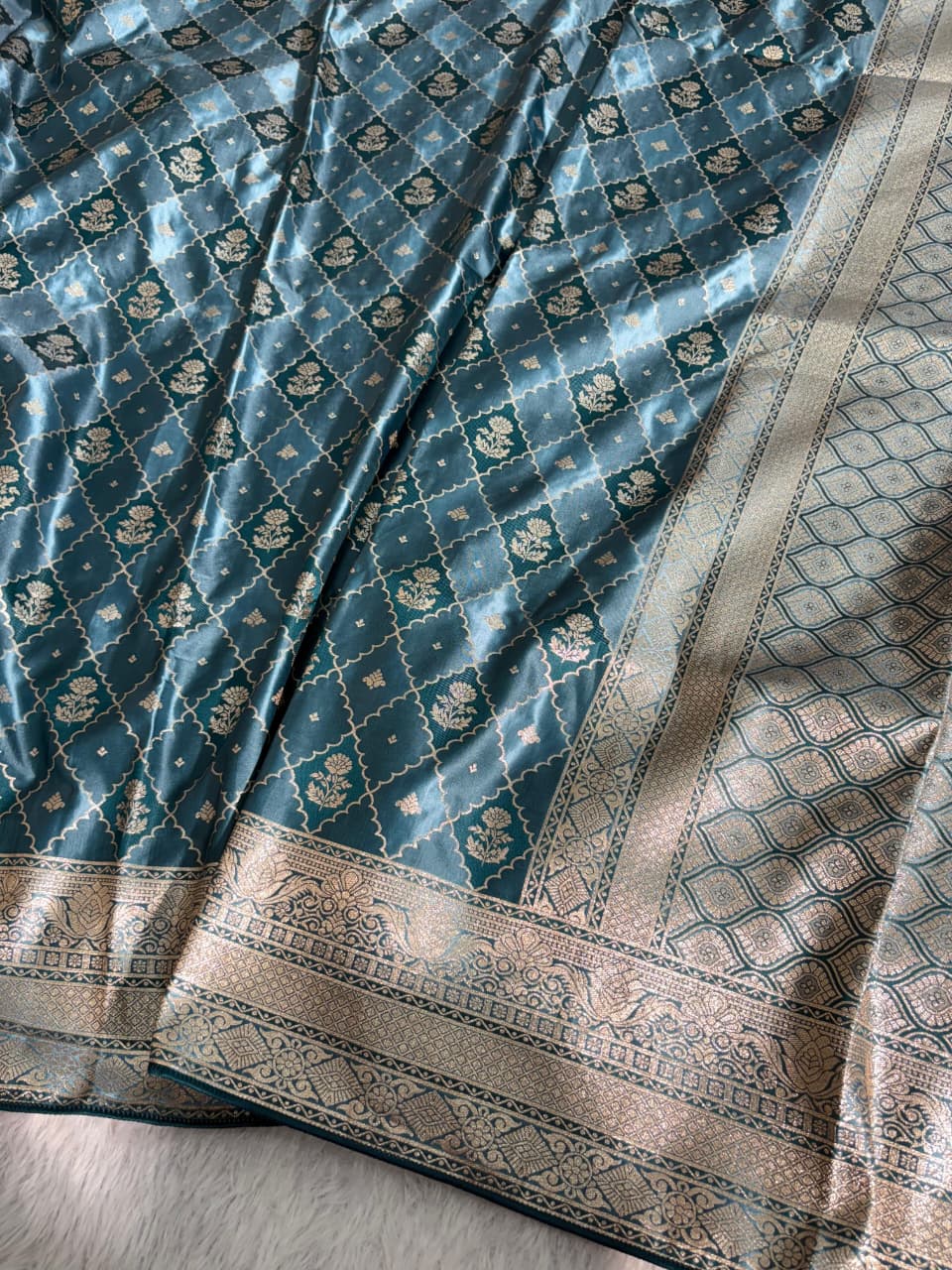 Teal Blue Checkered Floral Pattern Mashru Silk Saree