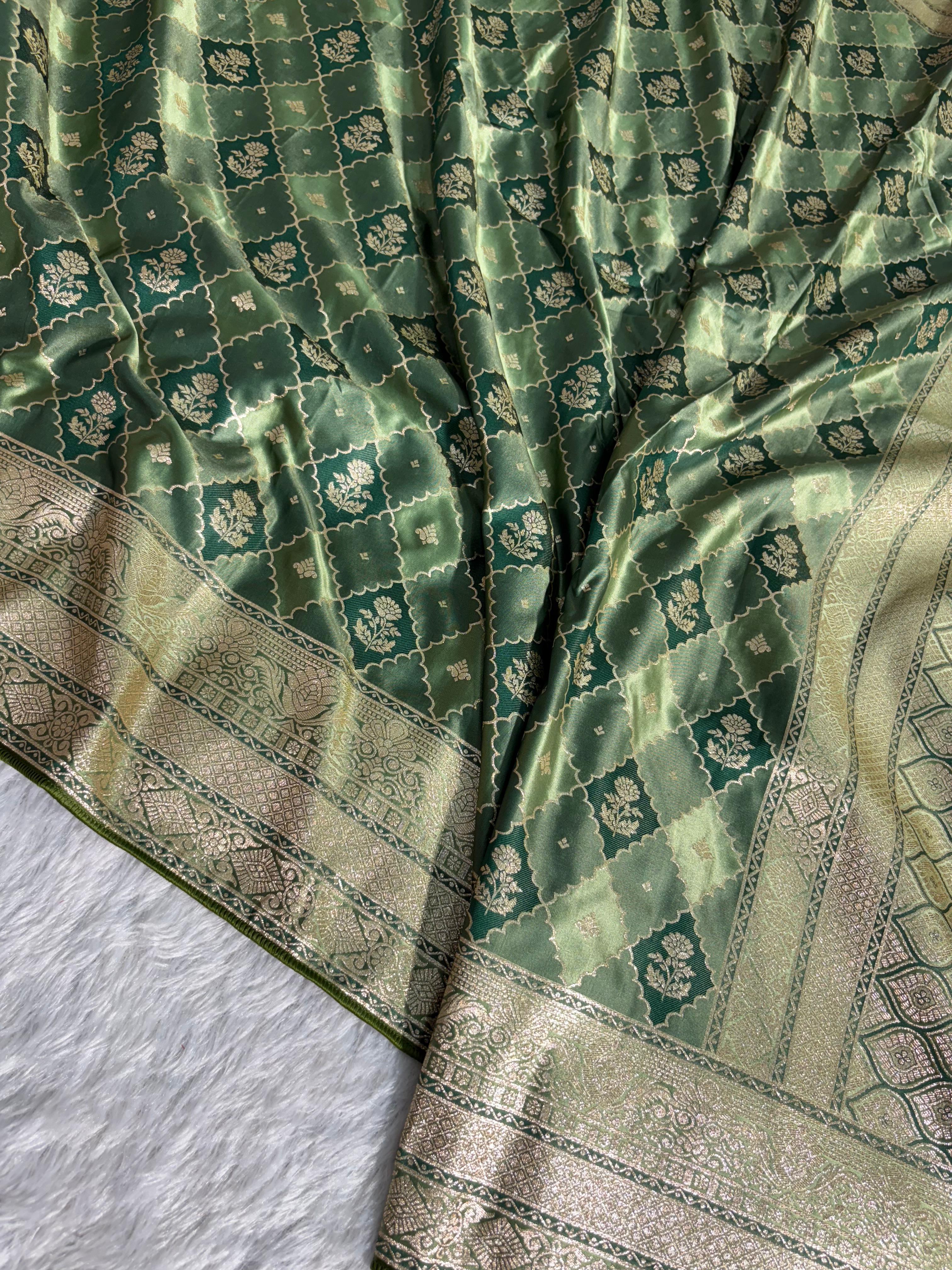 Leaf  Green Checkered Floral Mashru Silk Saree