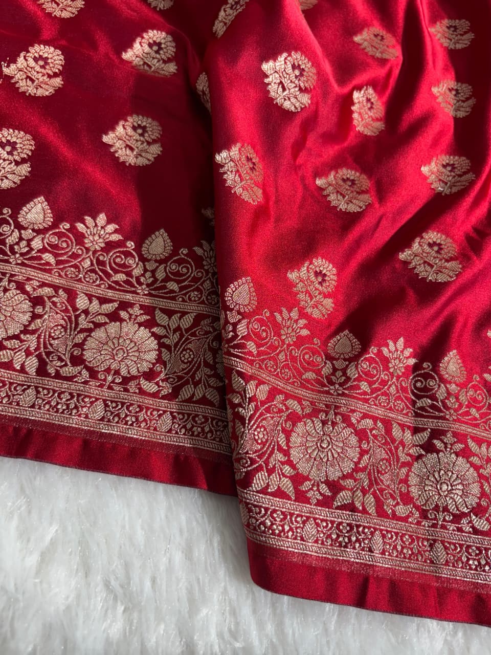 Red Banarasi Minakari Floral Boota Mashru Silk Saree
