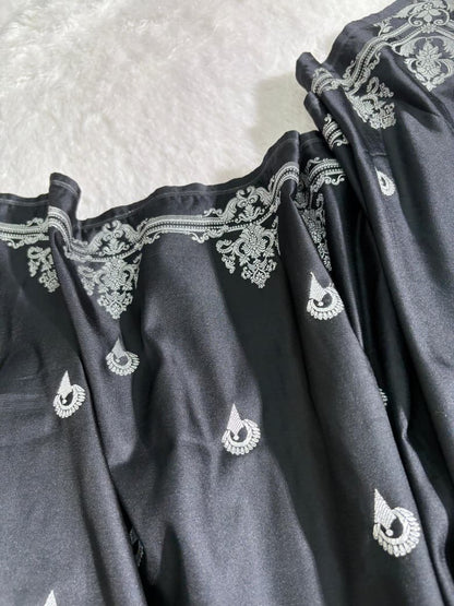 Black Banarasi Boota Pattern Mashru Silk Saree