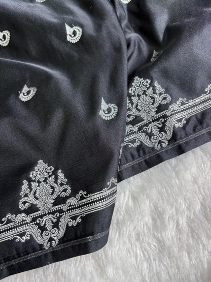 Black Banarasi Boota Pattern Mashru Silk Saree