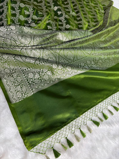Mehandi Green Floral Jaal Pattern Mashru Silk Saree