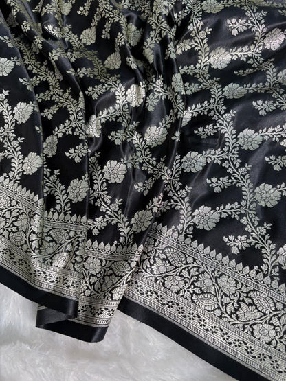 Black Floral Jaal Pattern Mashru Silk Saree