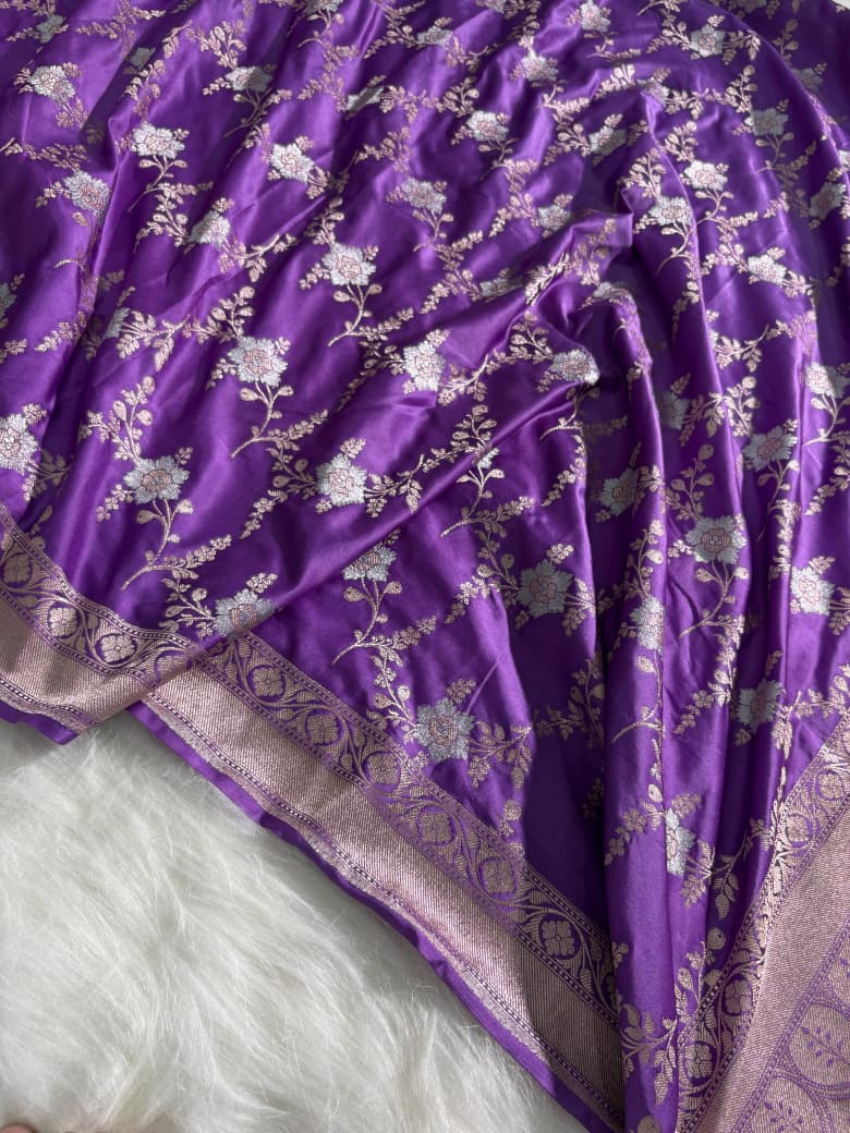 Lavender Floral Jaal Pattern Mashru Silk Saree