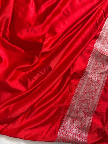 Red Cross Jaal Floral Pattern Mashru Silk Saree