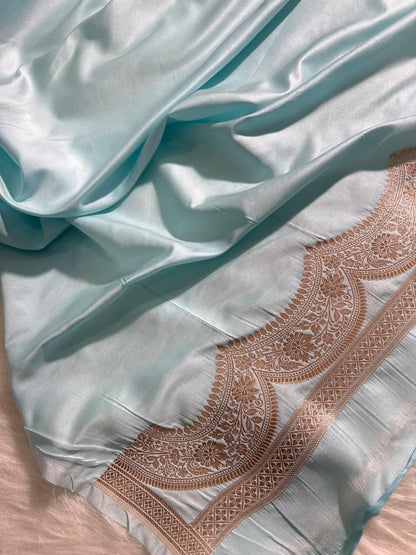 Powder Blue Scallop Strip Mashru Silk Banarasi Saree