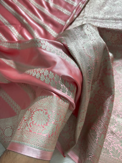 Dusty Baby Pink Cross Pattern Mashru Silk Saree