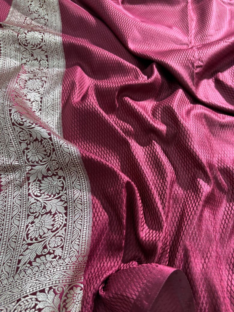 Wine Shade Cross Pattern Mashru Silk Saree