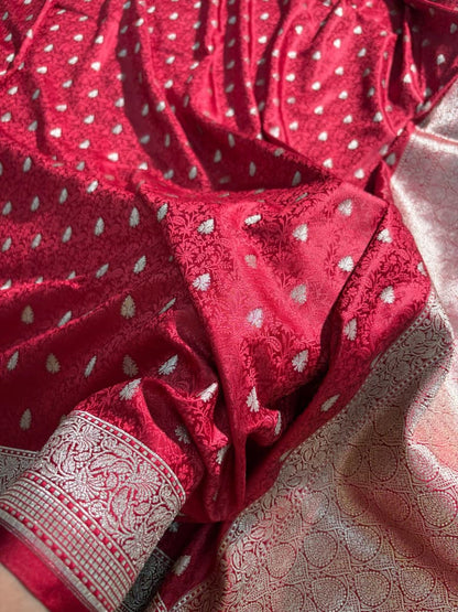 Red Banarasi Booti Tanchoi Mashru Silk Saree