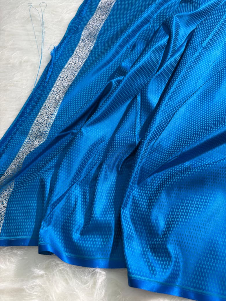 Majestic Blue Floral Tanchoi Mashru Silk Saree