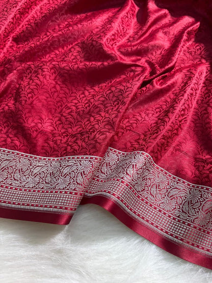Red Banarasi Floral Tanchoi Mashru Silk Saree