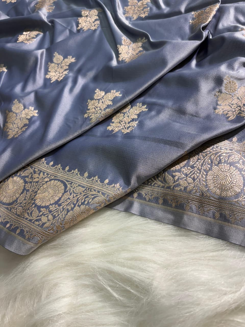 Grayish Blue Floral Pattern Mashru Silk Saree