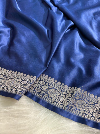 Navy Blue Plain Pattern Mashru Silk Saree