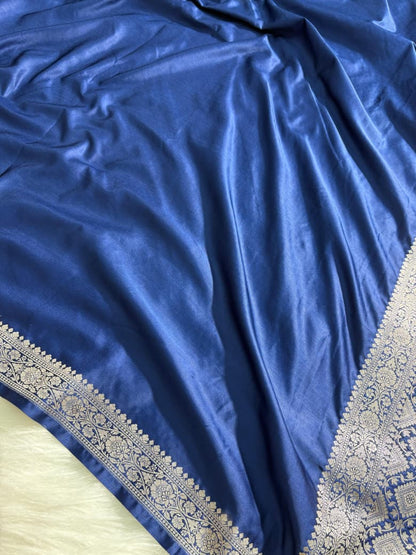 Navy Blue Plain Pattern Mashru Silk Saree