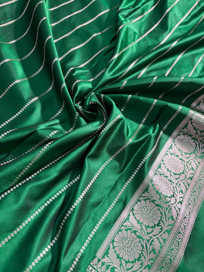 Bottle Green Floral Jaal Pattern Mashru Silk Saree