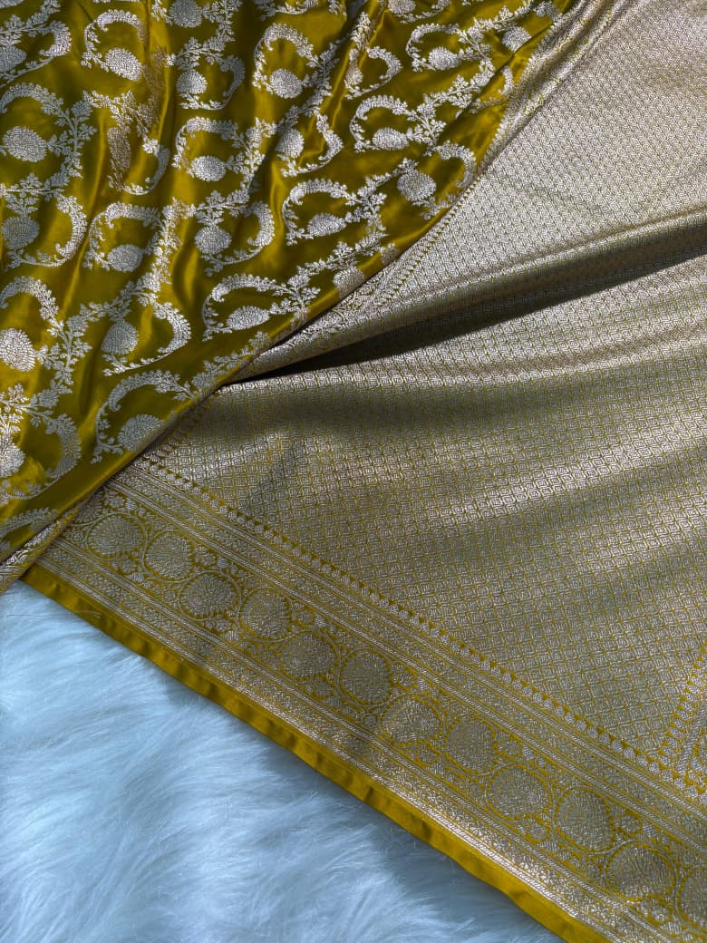 Mustard Floral Jaal Pattern Mashru Silk Saree