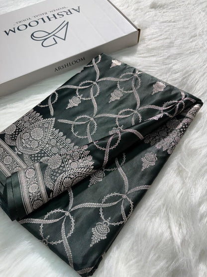 Forest Green Jaal Pattern Mashru Silk Saree