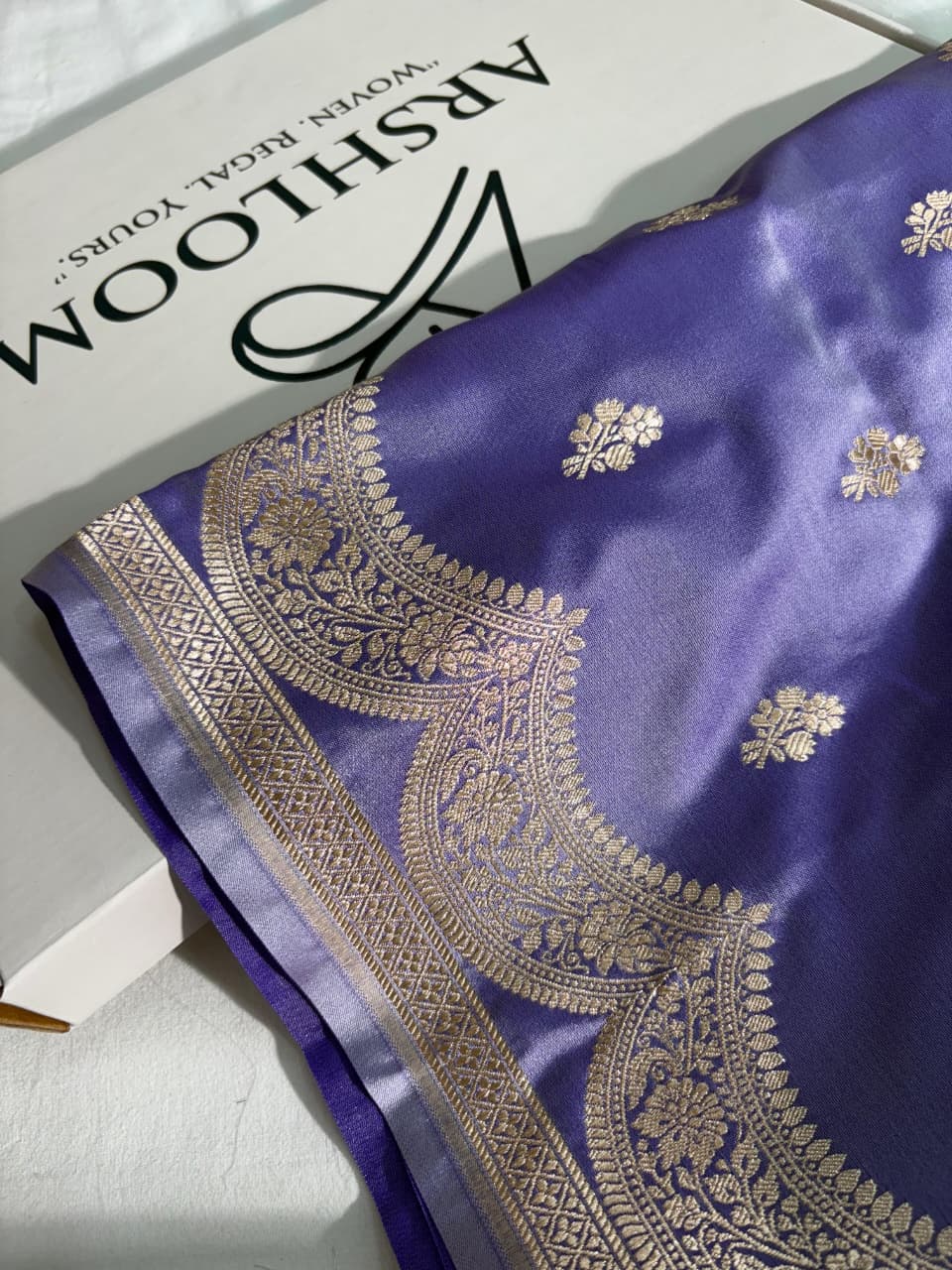 Lavender Floral Boota Scallop Border Mashru Silk Saree
