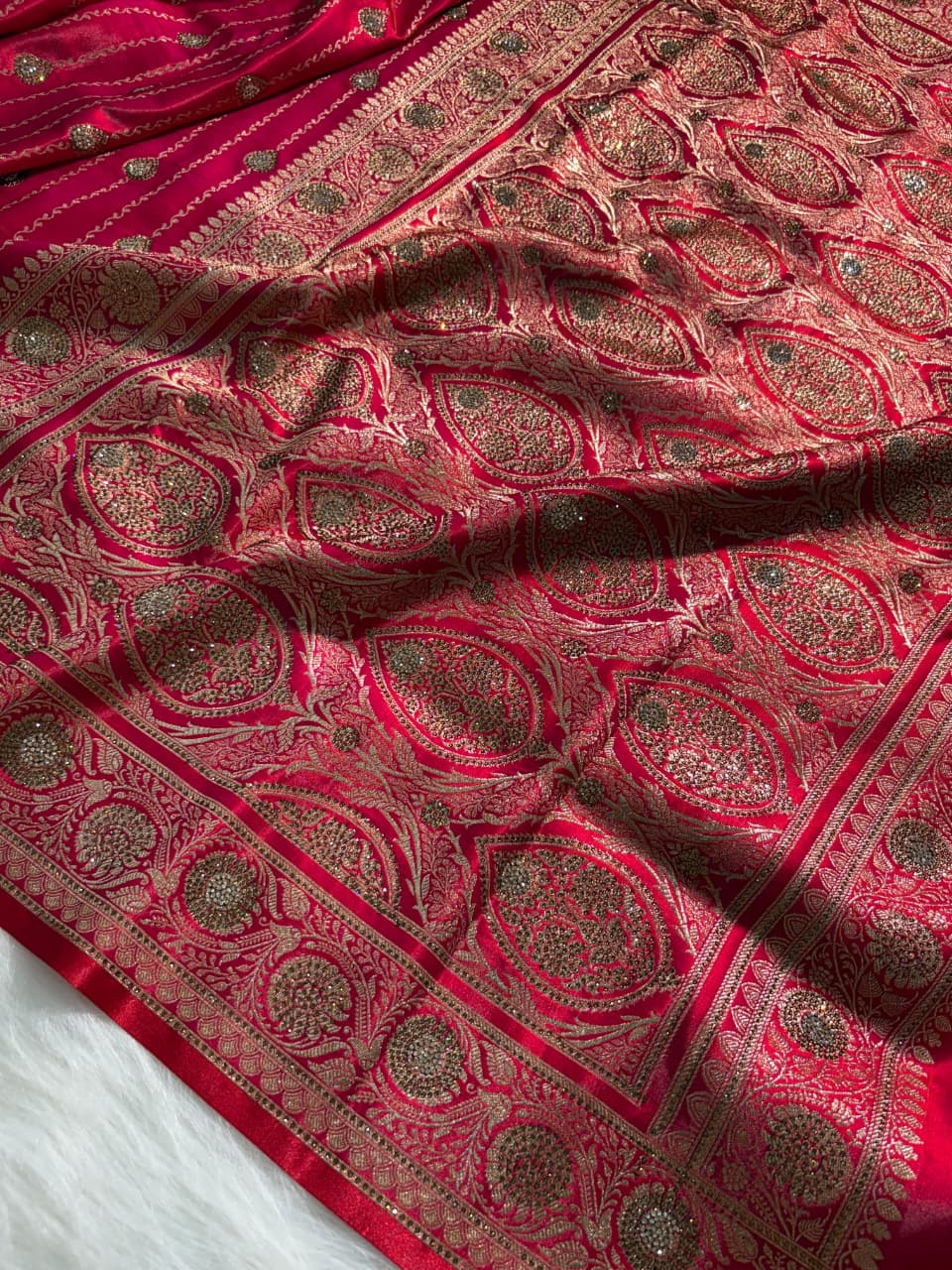 Rani Pink Shade Strip Boota with Swavroski Work