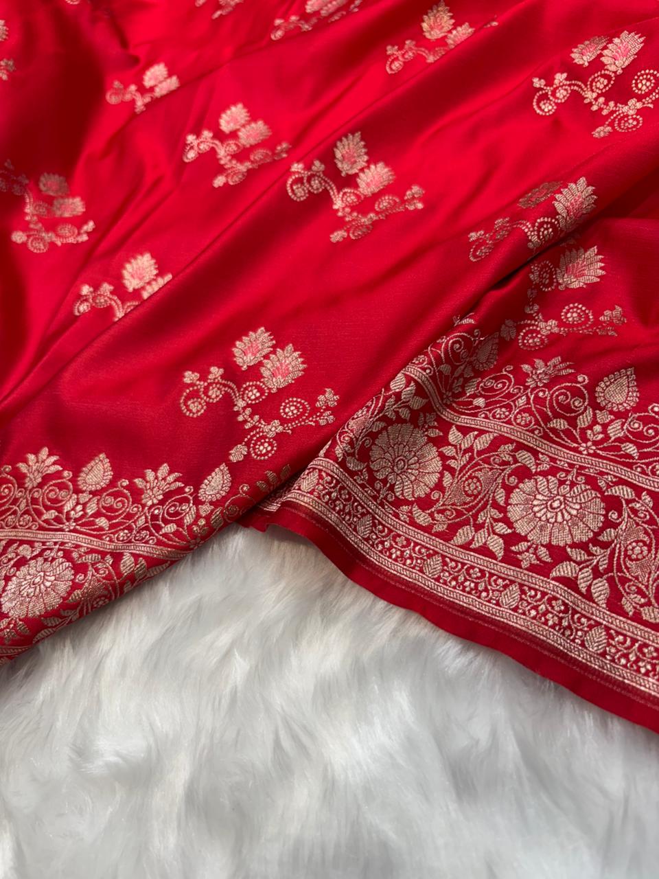 Banarasi Red Shades Floral Meena Mashru Silk Saree