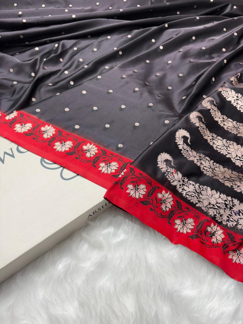 Contrast Black With Red Floral Boota With Floral Border Mashru Silk Saree