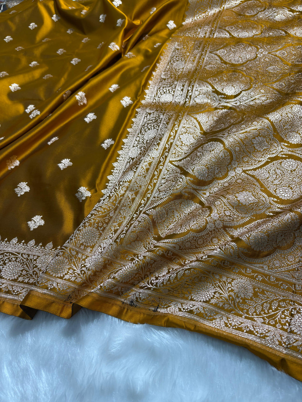 Mehandi Shades Katan Banarasi Silk Saree