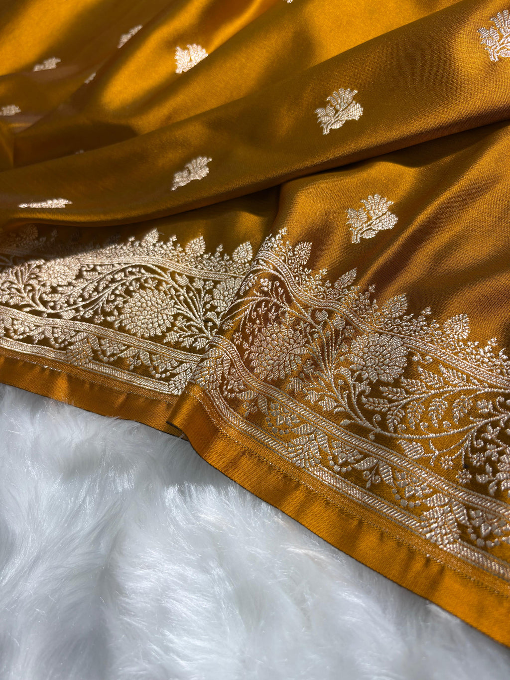 Mehandi Shades Katan Banarasi Silk Saree